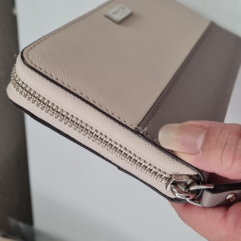 KATE SPADE WALLET - Picture 6 of 17